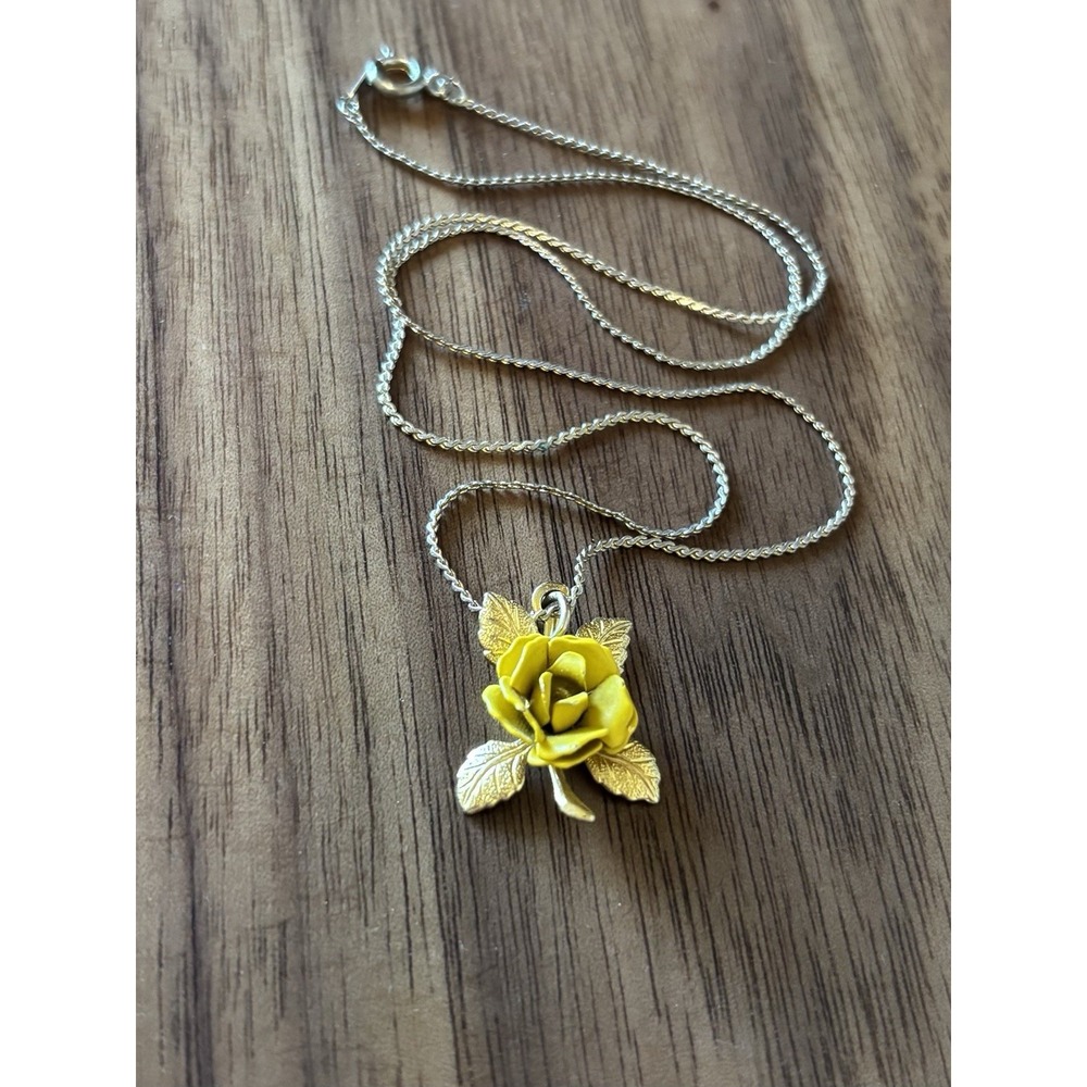 Vintage Yellow Rose Necklace - Picture 1 of 3